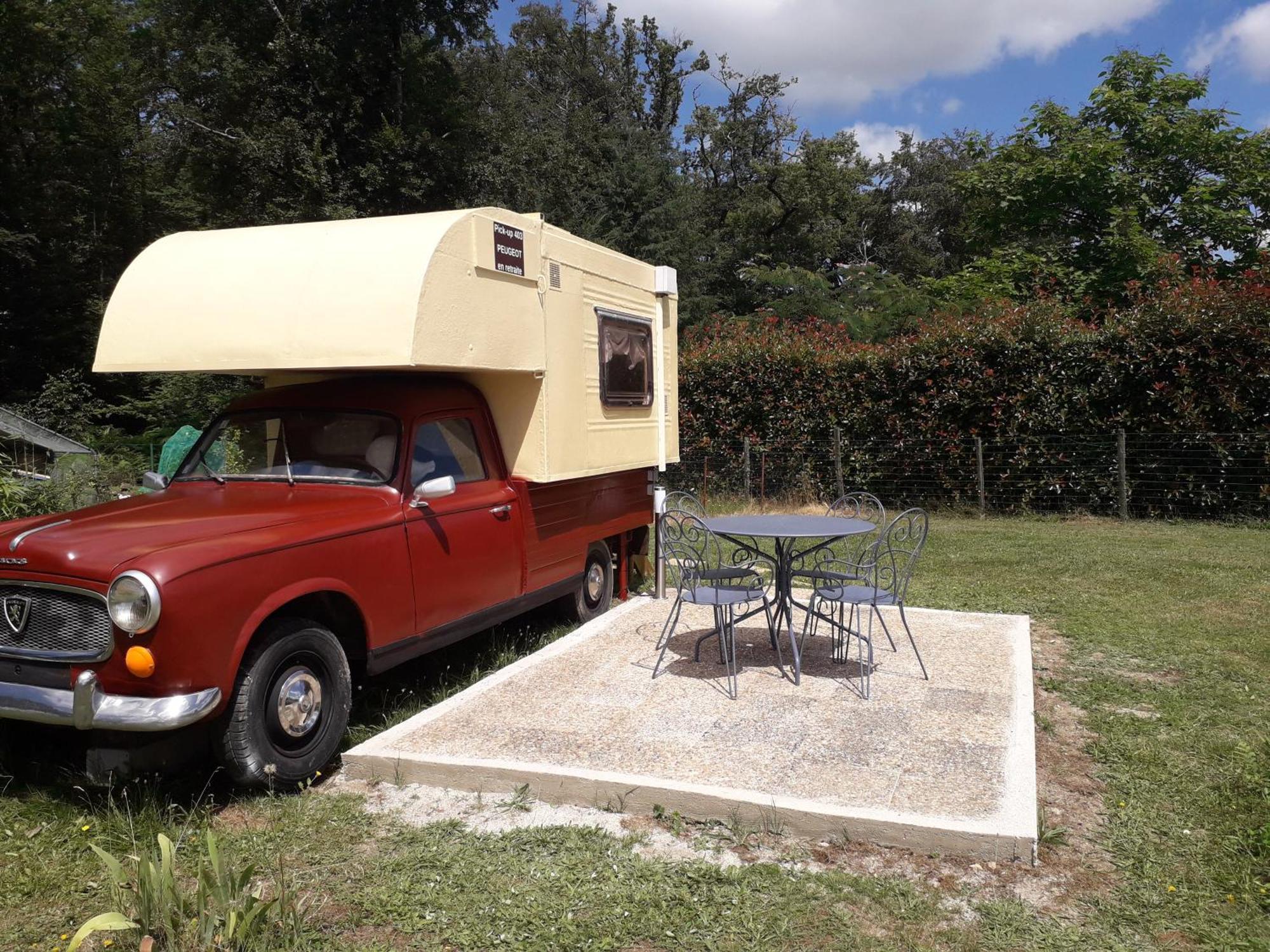 Camping Le Pick Up 403 Vintage